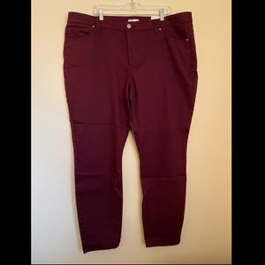 Lauren Conrad Wine Colored Skinny Jeans, Size 22WL